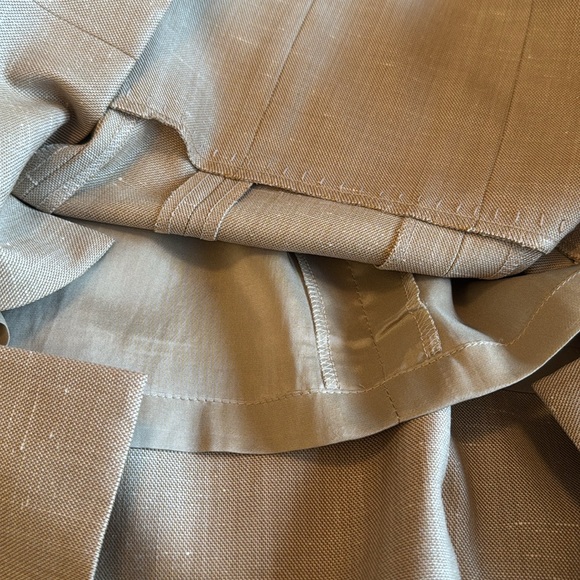 Elegant ESCADA Beige Women's Blazer/Skirt suit set - Picture 14 of 14